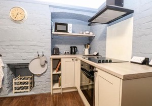 6 Coastal Cottages