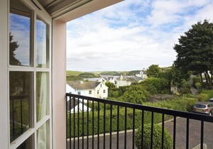 6 COMBEHAVEN, family friendly in Salcombe