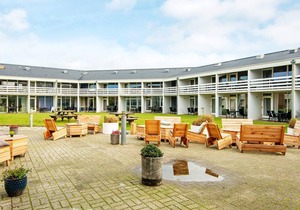 6 person holiday home on a holiday park