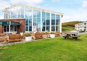 6 person holiday home on a holiday park