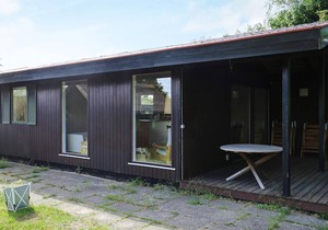 6 person holiday home in Fårevejle