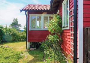 6 person holiday home in UDDEVALLA