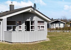 6 person holiday home in GROEMITZ