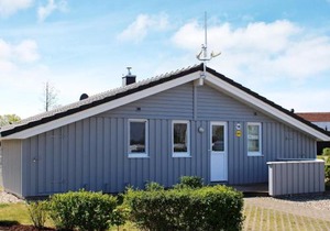 6 person holiday home in GROEMITZ