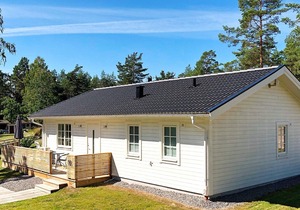 6 person holiday home in FIGEHOLM
