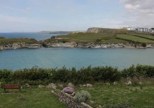6 THE WATERMARK, pet friendly, country holiday cottage in Porth