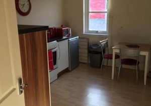 6 Varis Apartments