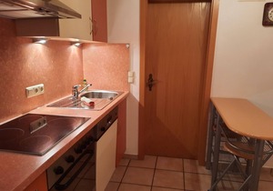 6) Vier-Raum-Ferienwohnung 90qm, bis zu 6 Personen, Dusche/WC, 3 Extra-Schlafzimmer, Küche, Balkon