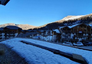 60m from ski slopes, 4th floor, view resort, fitness, swimming pool, balcony, ski locker, 33m²