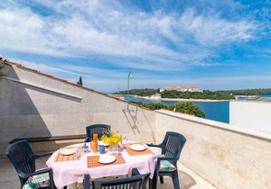 65 m² Apartment ∙ 3 bedrooms ∙ 4 guests
