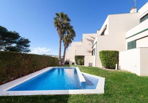 65 m² Apartment ∙ 3 bedrooms ∙ 6 guests