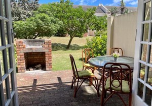 65 Settler Sands Beachfront Accommodation