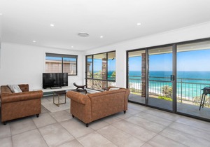 67 South Pacific Crescent - Apartment 1