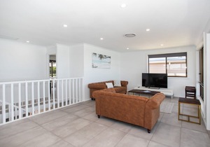 67 South Pacific Crescent - Apartment 1