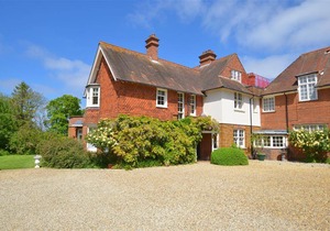 7 Dormy House