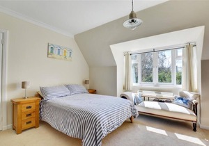 7 Dormy House - Three Bedroom Apartment, Sleeps 6
