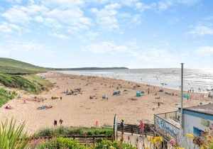 7 Middlecombe - Luxury Apartment at Byron Woolacombe, only 4 minute walk to Woolacombe Beach!