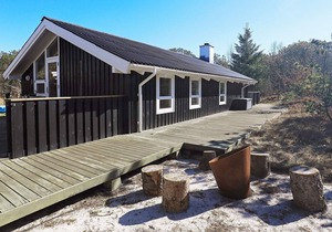 7 person holiday home in Ålbæk