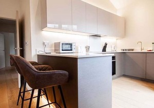 7 The Hideaway (2mins from the beach)