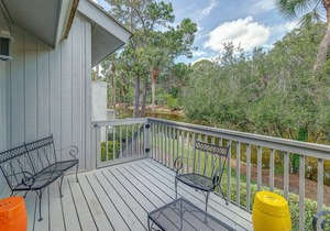 7 Turtle Lane Club ~ Single Story 3BR Townhome, 2 Minute Walk to Beach!