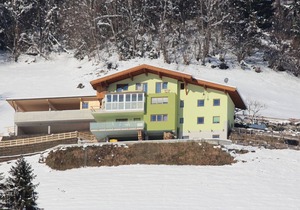 70 m² Apartment ∙ 3 bedrooms ∙ 6 guests