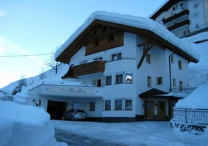 70 m² Apartment ∙ 3 bedrooms ∙ 6 guests