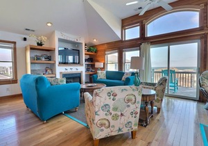 7030 Explorers Beacon Oceanfront Pool & Hot Tub
