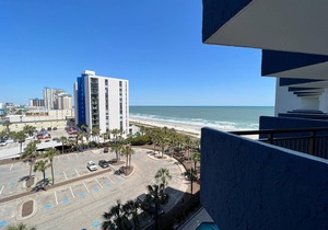 717 Ocean View 1 bedroom/1 bath condo