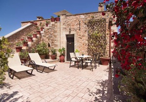 75 m² House ∙ 2 bedrooms ∙ 4 guests