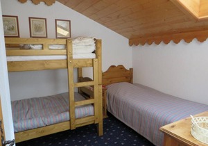 76 m² Apartment ∙ 3 bedrooms ∙ 7 guests