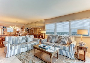 7th Floor, Corner property on the top floor with easy beach access. Exclusive fishing pier.