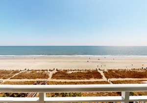 7th Floor Oceanfront Snowbird Friendly Condo w/ Shared Pool/Hot Tub, WiFi, AC!