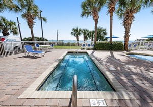 7th Floor Oceanfront Snowbird Friendly Condo w/ Shared Pool/Hot Tub, WiFi, AC!