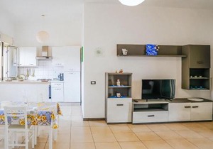 8 Bedroom Gorgeous Home In Cava D'aliga
