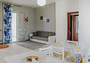 8 Bedroom Gorgeous Home In Cava D'aliga