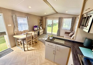 8 berth caravan for hire near Clacton-on-Sea in Essex ref 26281E