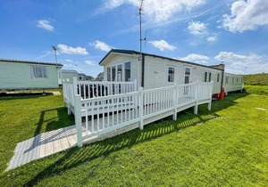 8 berth caravan with decking to hire at Naze Marine in Essex ref 17280C