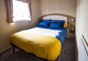 8 berth caravan with decking at Skipsea Sands Holiday Park ref 41037B
