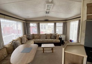 8 BERTH DELUXE CARAVAN PG31
