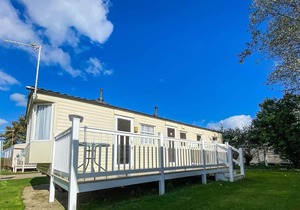 8 berth dog friendly caravan for hire at Broadland Sands in Suffolk ref 20370BS