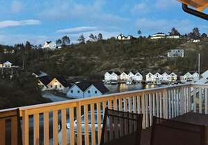 8 person holiday home in Auklandshamn