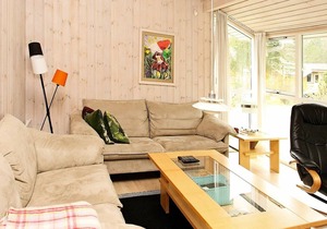 8 person holiday home in Ålbæk