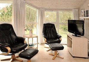 8 person holiday home in Ålbæk