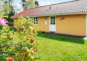 8 person holiday home in Oksbøl