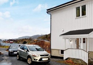 8 person holiday home in Revsnes