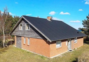 8 person holiday home in Thyholm-By Traum