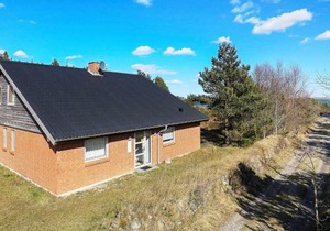 8 person holiday home in Thyholm-By Traum