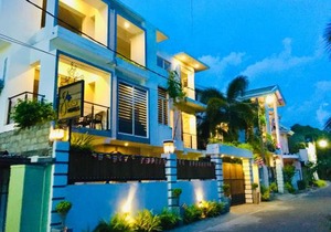 8 Plus Luxury Apartments