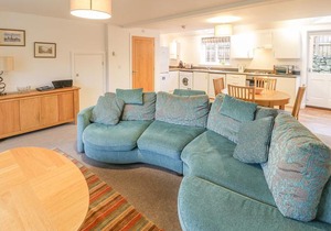 8 Pottergate Mews