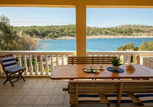 80 m² Accommodation ∙ 4 bedrooms ∙ 8 guests